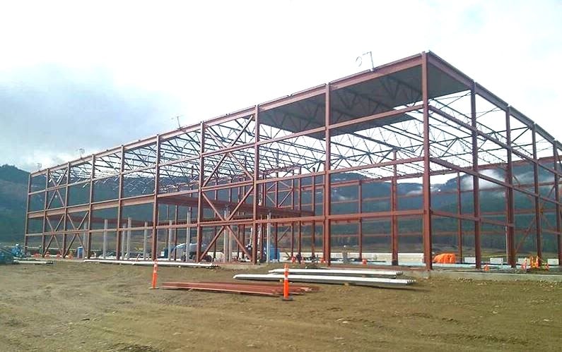 <who>Photo credit: Kelowna Steel Fabricators</who>Kelowna Steel Fabricators made everything from structures for car dealerships, drill rigs and sawmill equipment to truck decks, trailers, fences and railings.