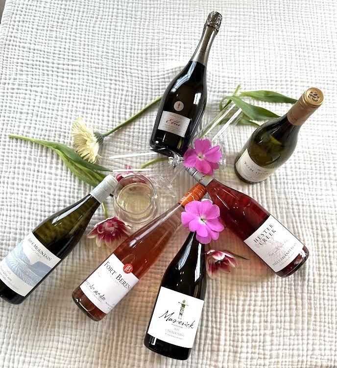 <who>Photo credit: Kerry MacNaull</who>Get mom a bouquet of wines for Mother's Day, like this arrangement, clockwise from top, Maverick Non-Vintage Ella Sparkling Rose Brut ($35), Tom Gore 2021 Chardonnay ($22), Hester Creek 2023 Cabernet Franc Rose ($23), Maverick 2022 Chardonnay ($35), Fort Berens 2023 Rose ($24) and Blue Mountain 2023 Pinot Gris ($26).