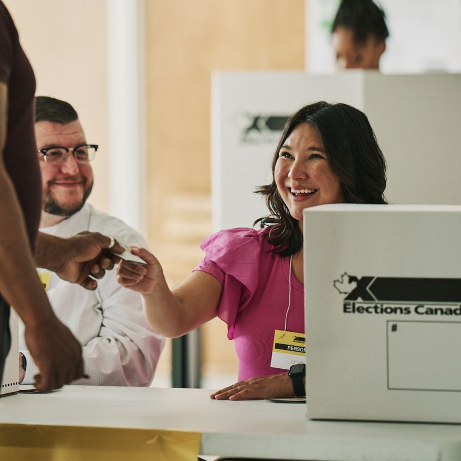 <who>Photo Credit: Elections Canada