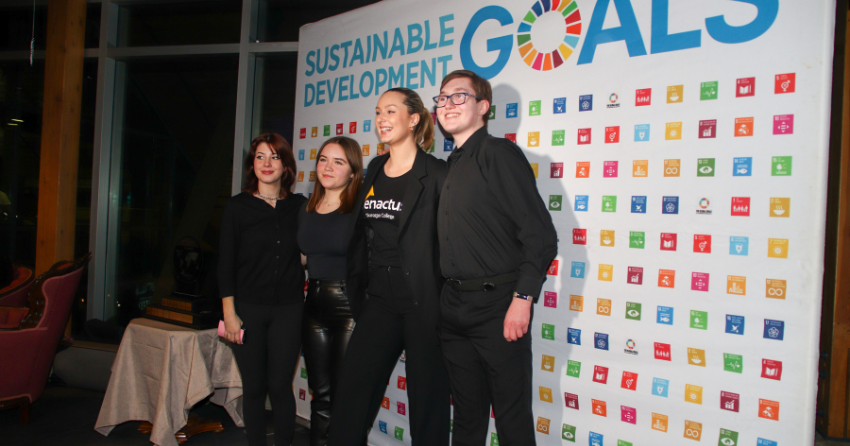 <who> Photo Credits: 2023 Sustainable Development Challenge