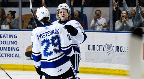 Royals extend point streak at home to nine with 5-3 victory over Rockets